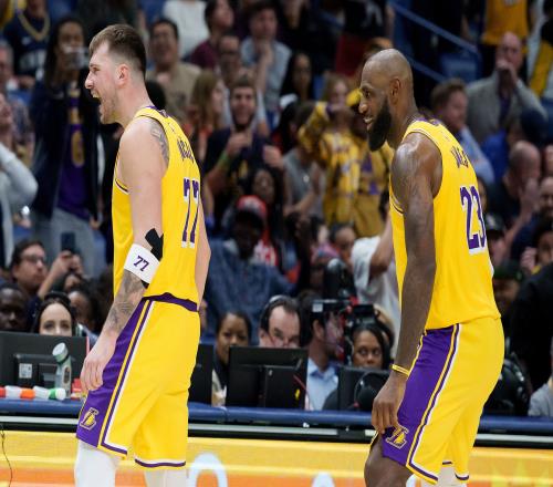 国足主场迎,战澳大利亚,万观众齐聚,万博manbetx体育平台,万博体育官网,万博体育app下载,ManBetX,SPORTS