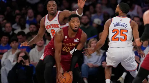 邓紫棋巴克莱中心个唱，篮网赠7号球衣助阵“棋”星